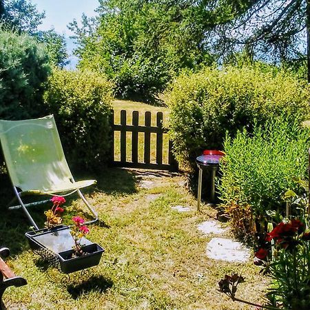 Studio rénové avec jardin et vue dégagée, 4 nuits minimum Saint-Michel-de-Chaillol Extérieur photo